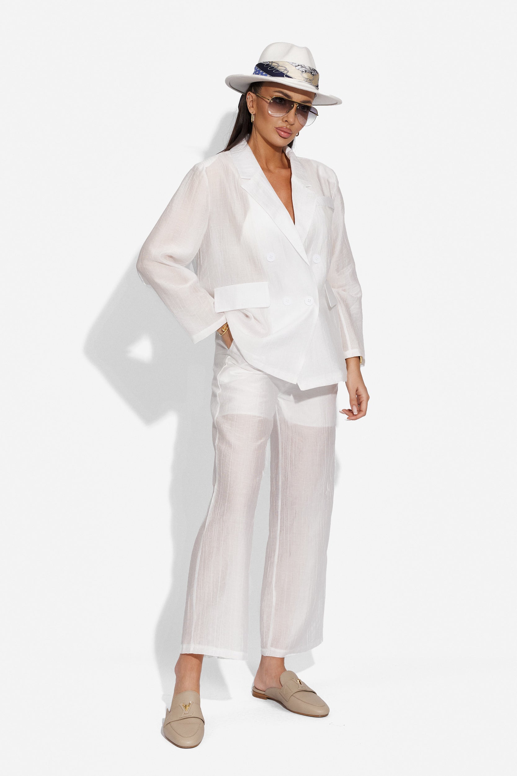Ladies' elegant white pantsuit Salesa Bogas