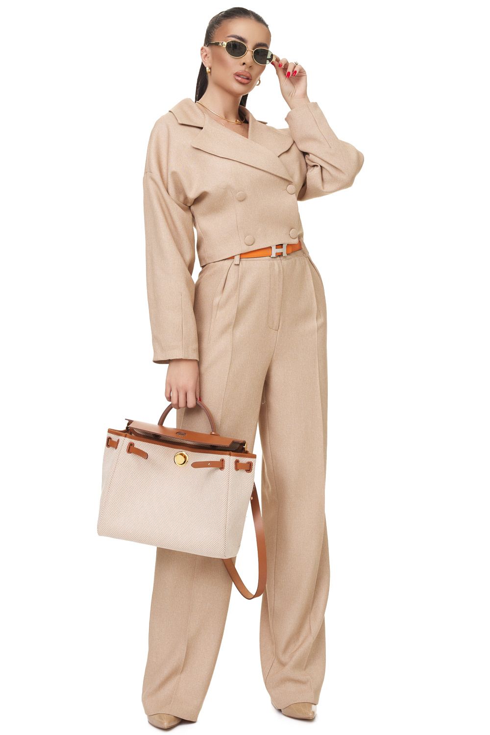 Marimo Bogas elegant beige ladies suit