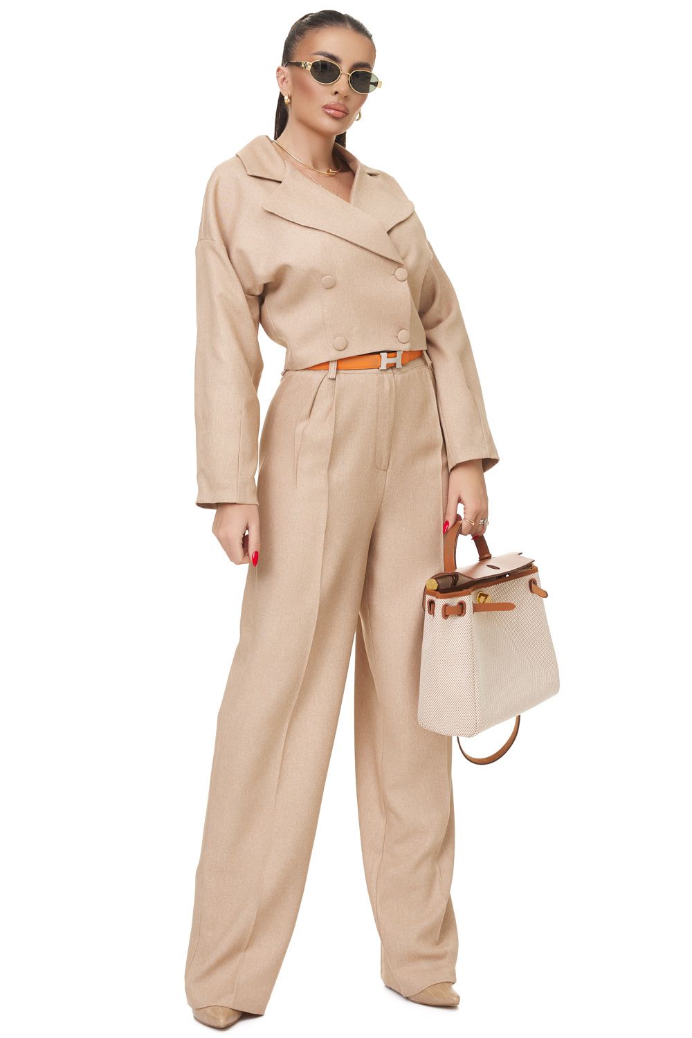 Marimo Bogas elegant beige ladies suit