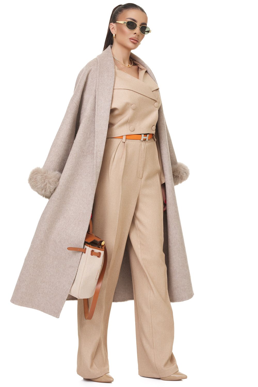 Marimo Bogas elegant beige ladies suit