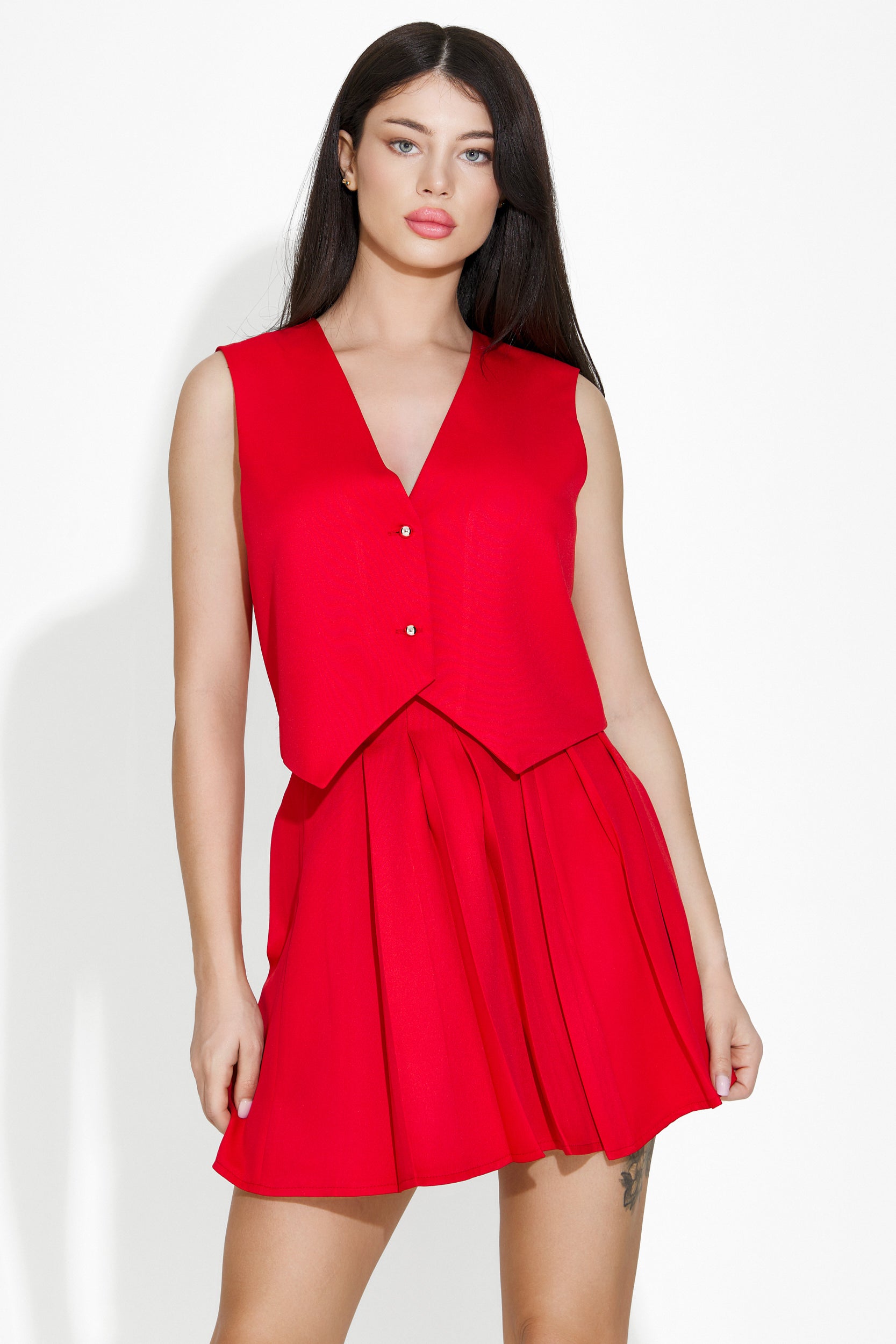 Saina Bogas red skirt + vest women's set