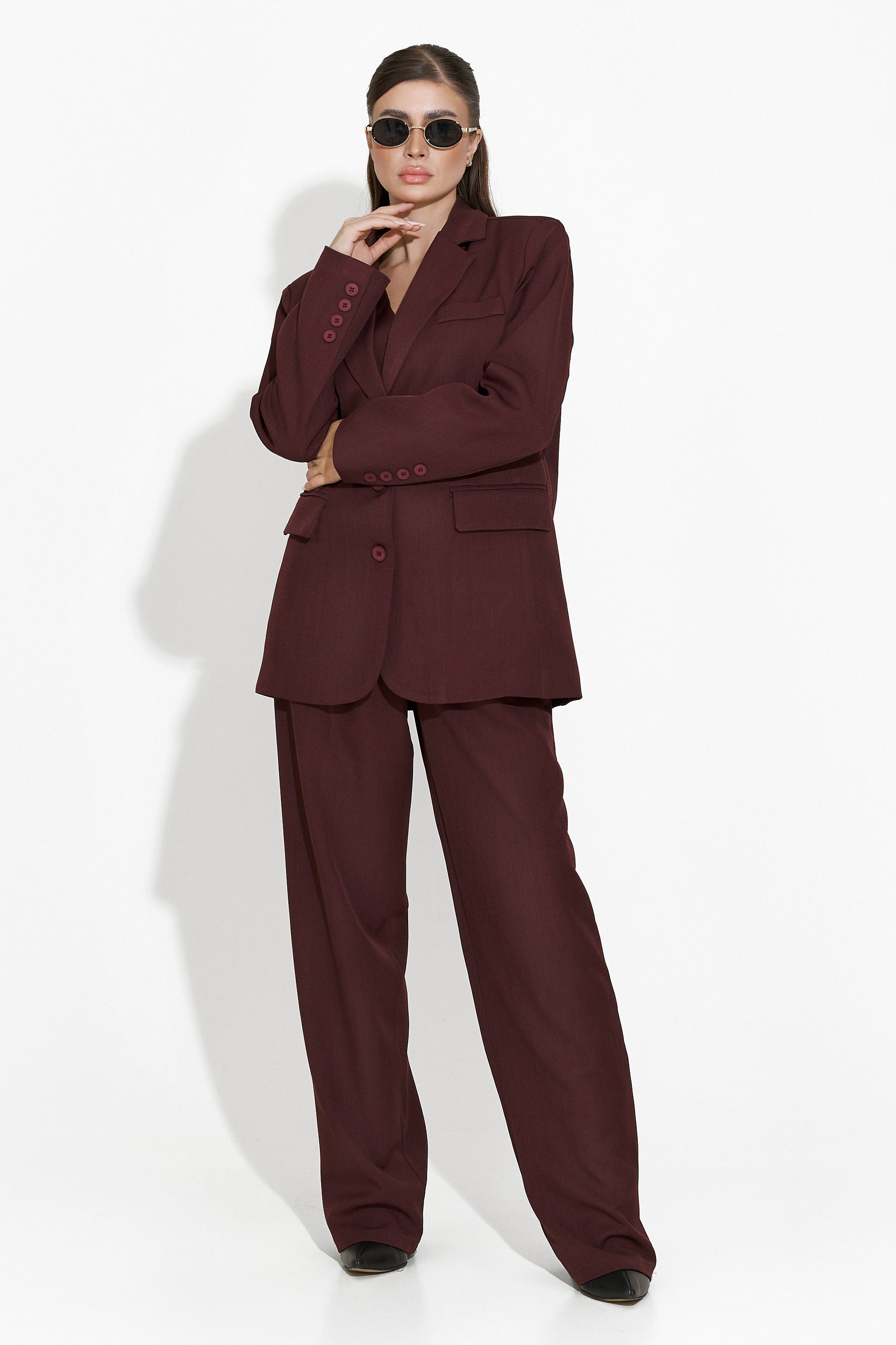 Demozla Bogas elegant burgundy pants suit