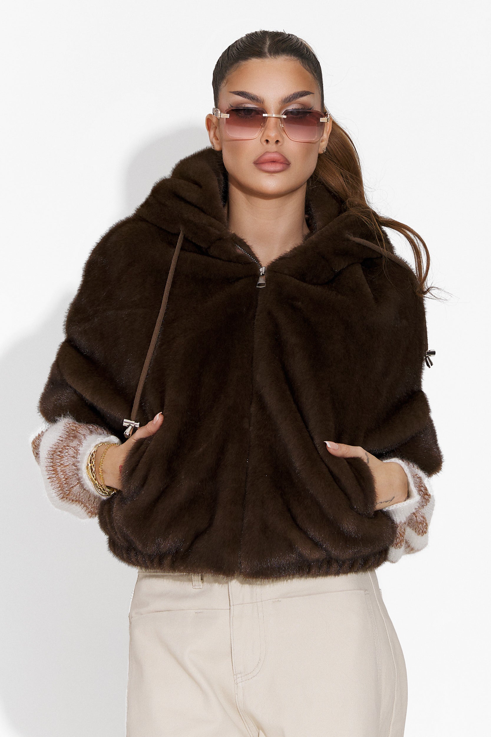 Brown fur coat Penelope Bogas