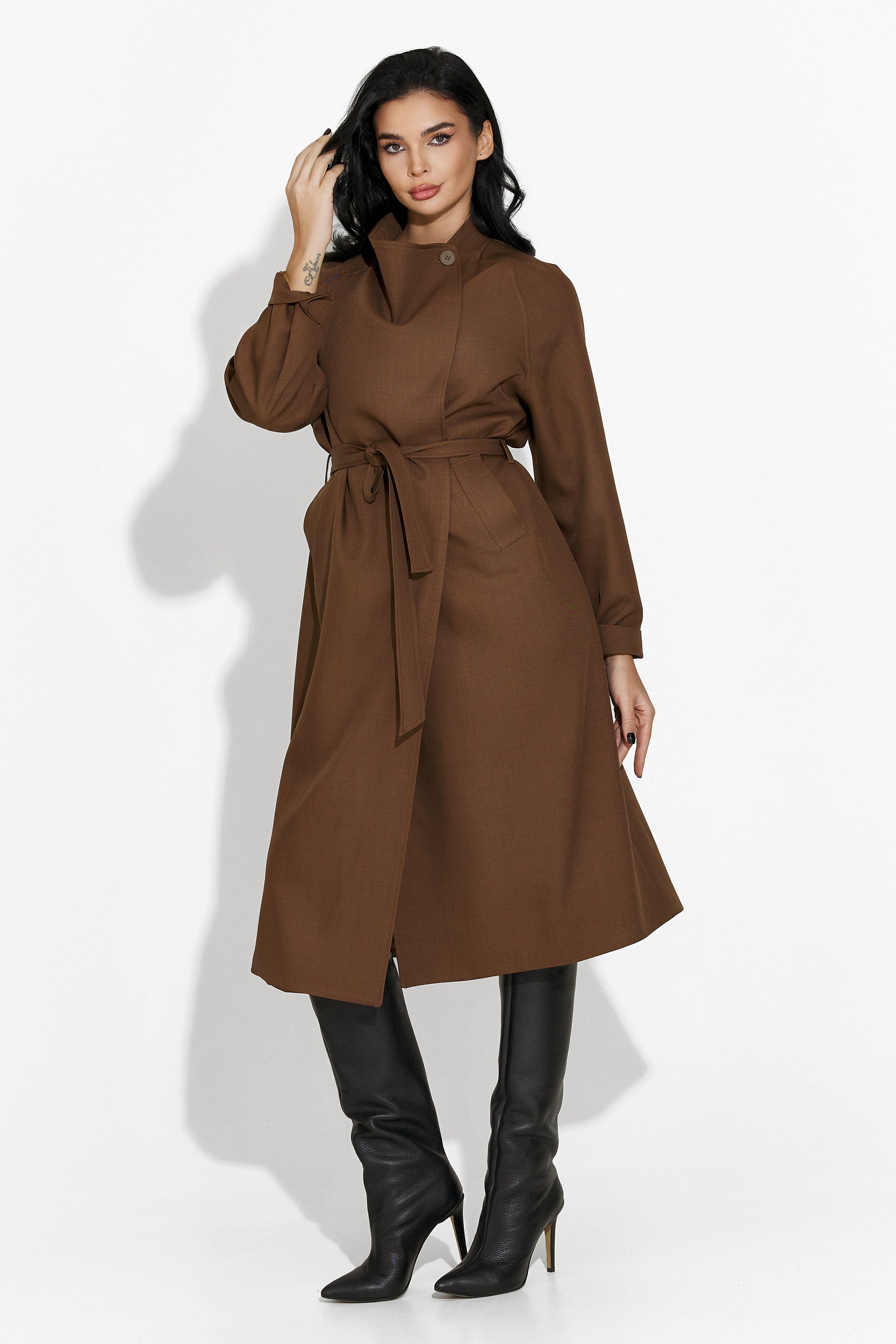 Caroline Bogas elegant brown lady's coat