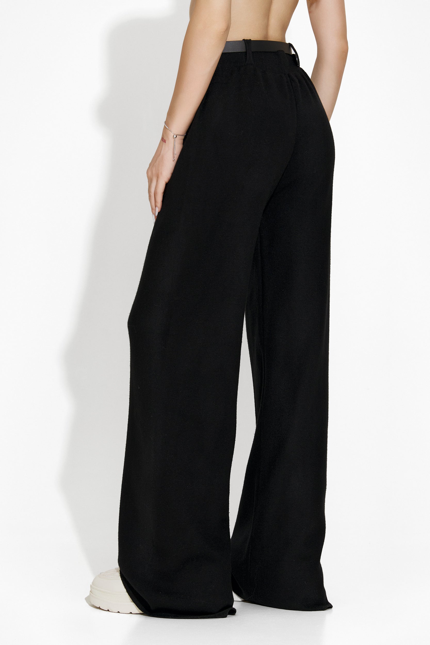 Casual black ladies pants Sayra Bogas