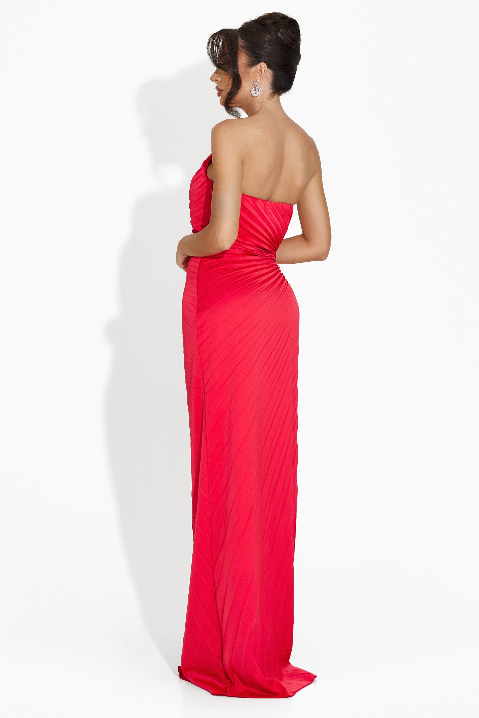 Ladies long red dress hotsell