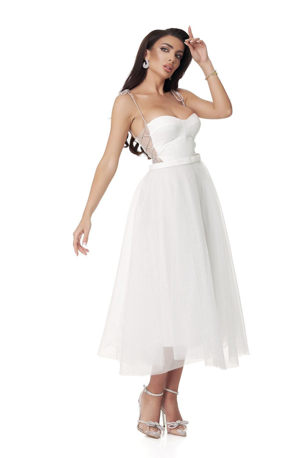 Yuriko Bogas medium white lady dress