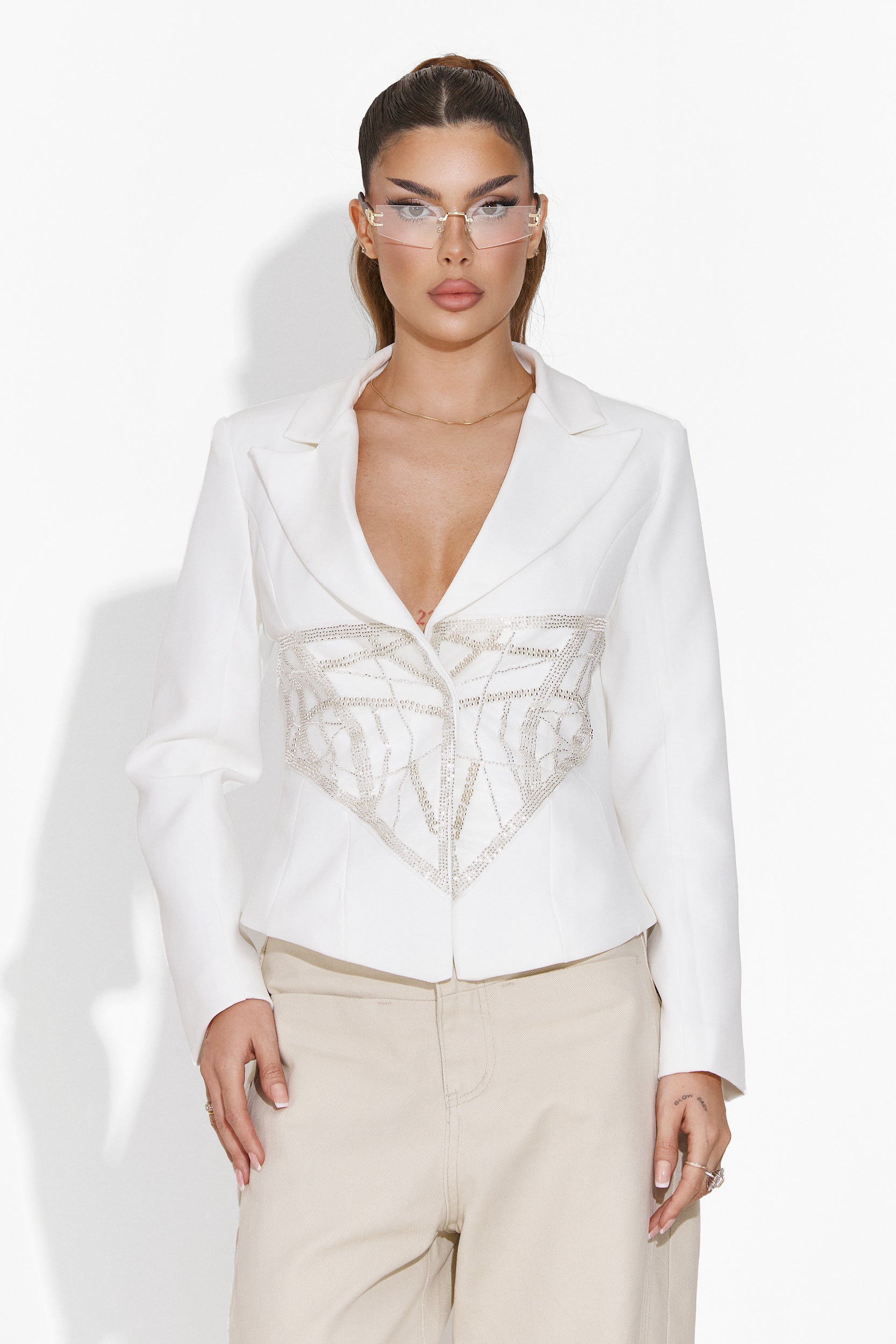 Elegant white women's blazer Adyson Bogas