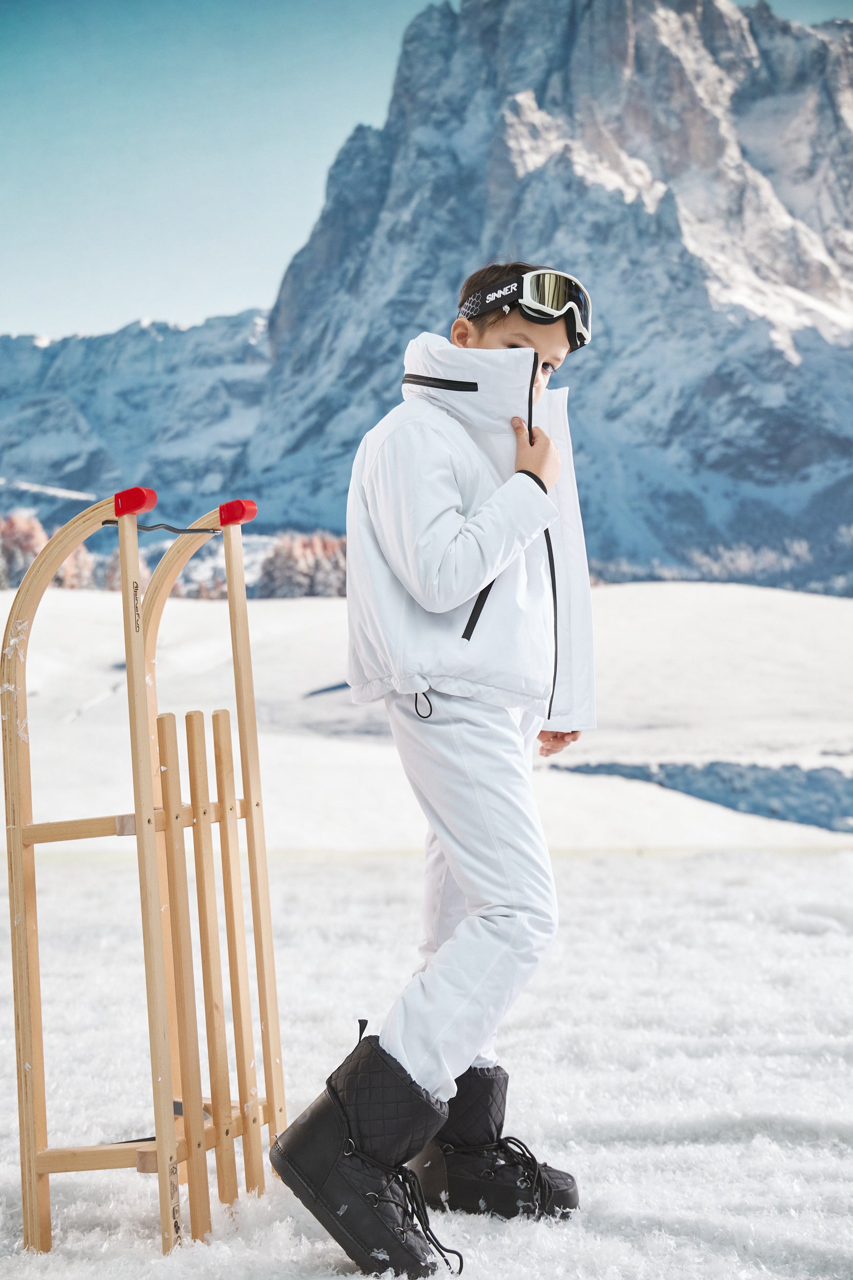 White children's ski jumpsuit Abenia Bogas