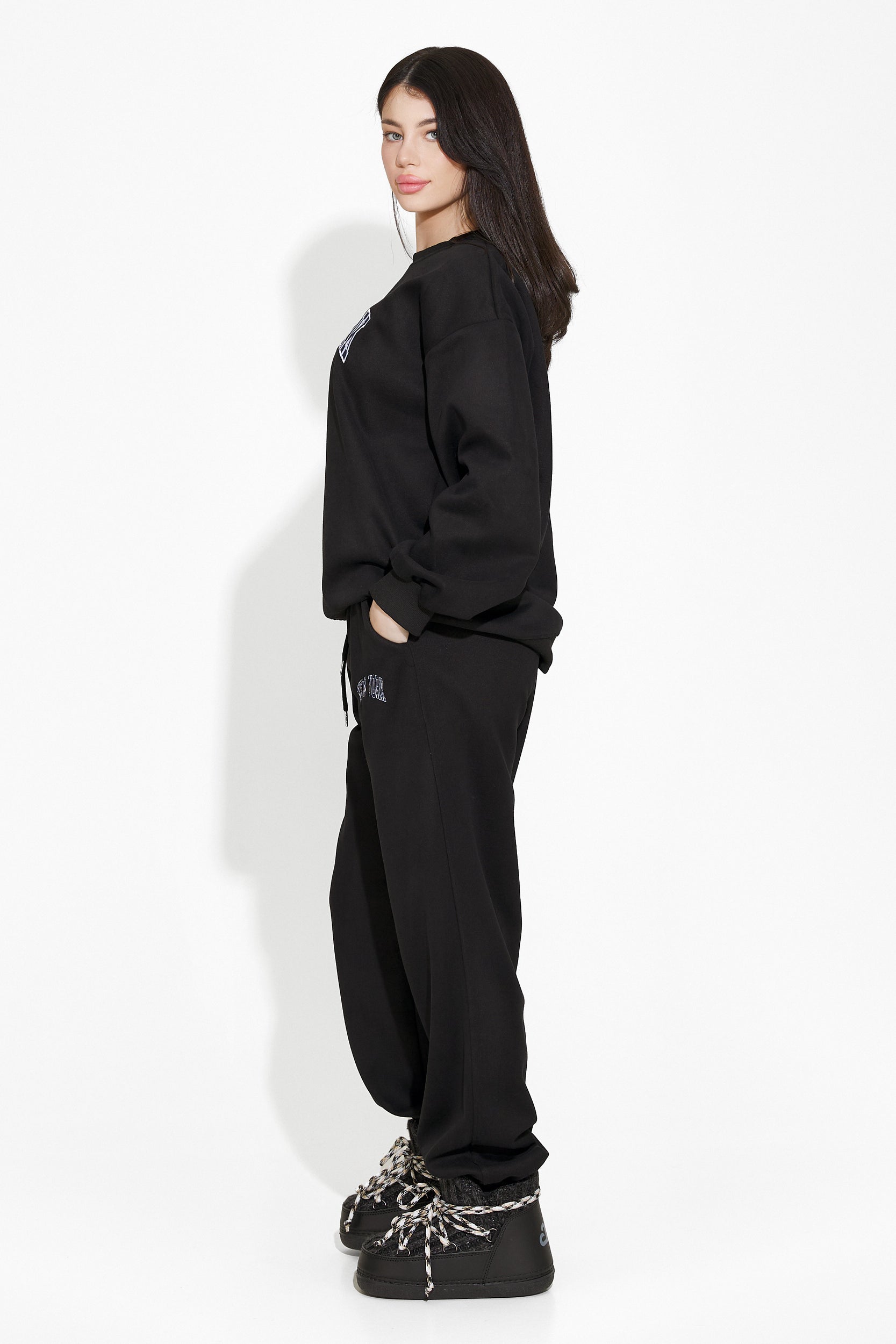 Black casual women's tracksuit Karina Bogas